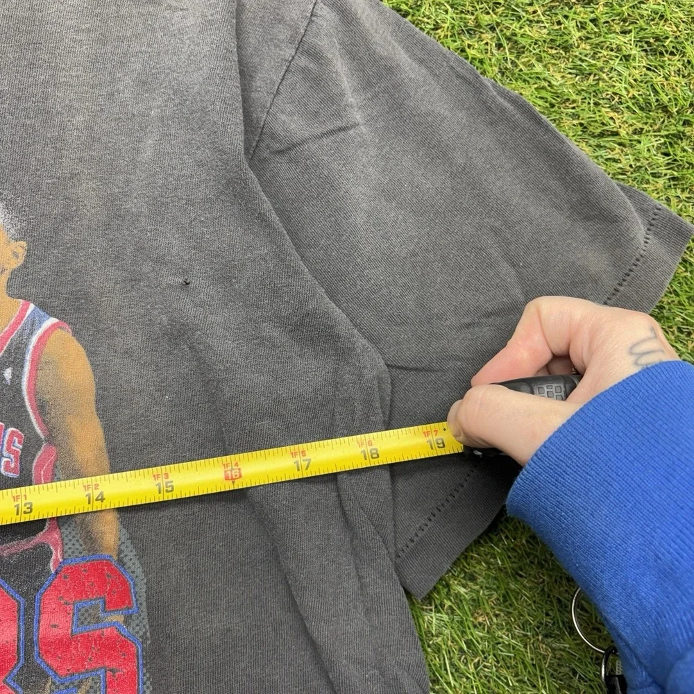 Vintage  Joe Dumars Detroit Pistons Shirt Mens Medium Salem 89' Caricature Faded